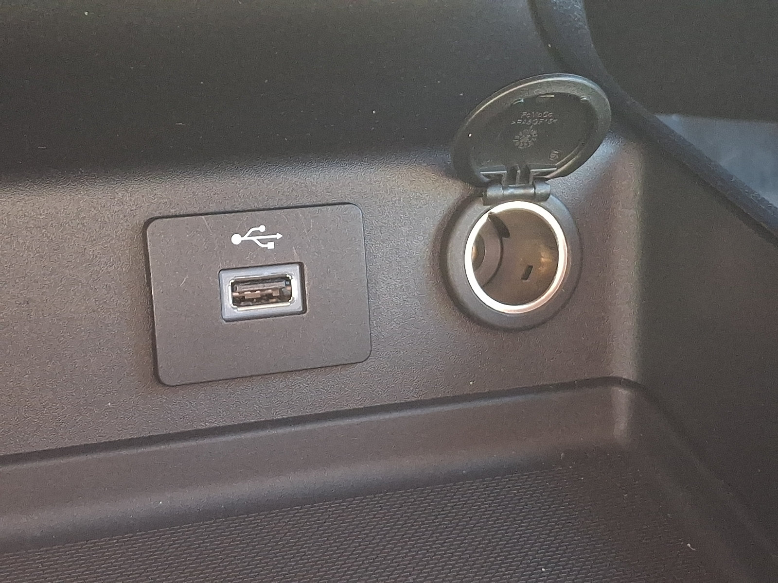 Used 2017 Ford Fusion S FWD image 25