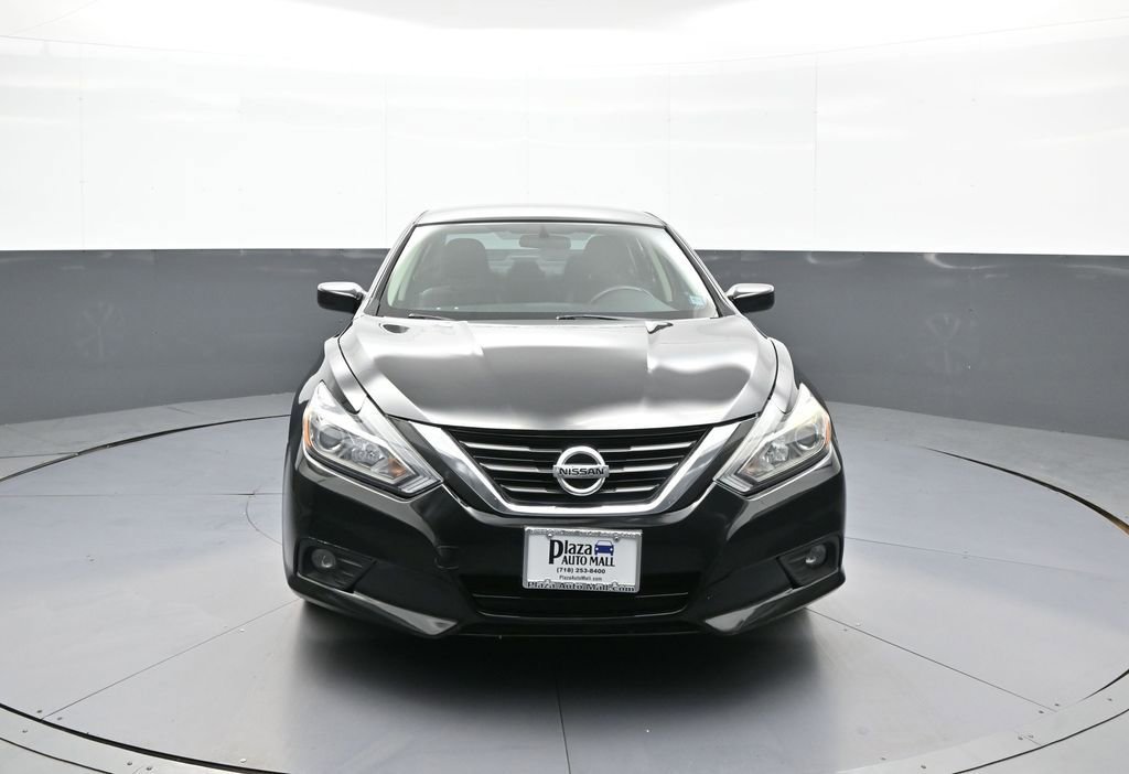 Used 2018 Nissan Altima 2.5 SR FWD image 2