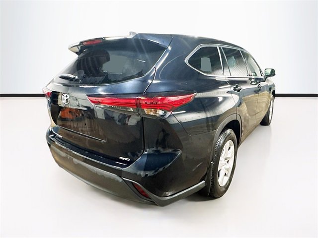 Used 2022 Toyota Highlander L image 7