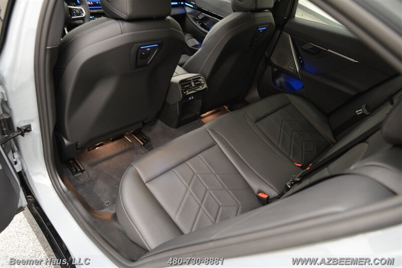 Used 2026 BMW 530i w/ M Sport Package RWD image 28