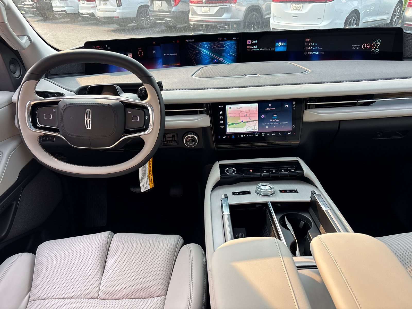 New 2026 Lincoln Navigator L Reserve AWD/4WD image 28