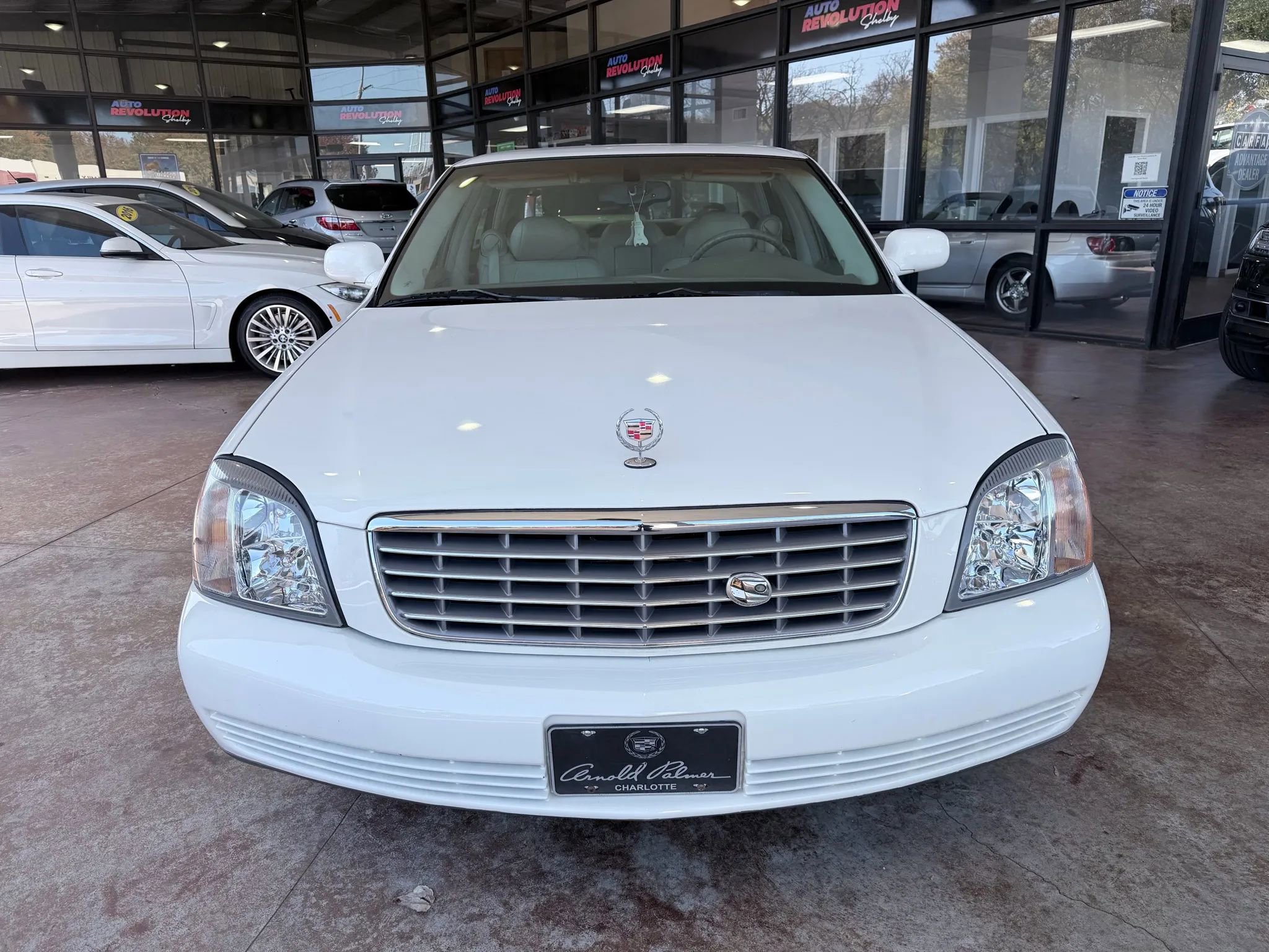 Used 2002 Cadillac De Ville Sedan 4D w/ Comfort/Convenience Pkg image 2