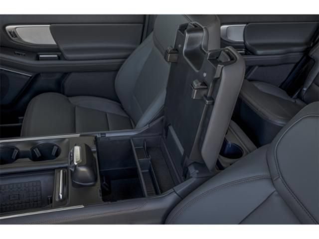 New 2026 Ford Expedition Active RWD image 13