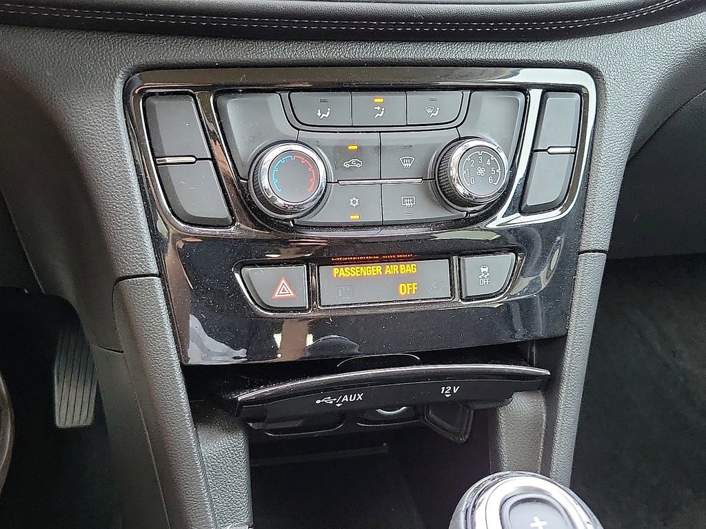 Used 2018 Buick Encore Preferred image 17