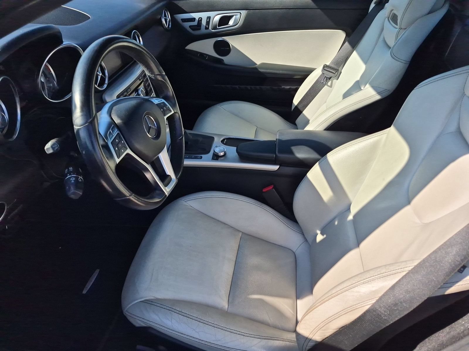 Used 2012 Mercedes-Benz SLK 350 image 14