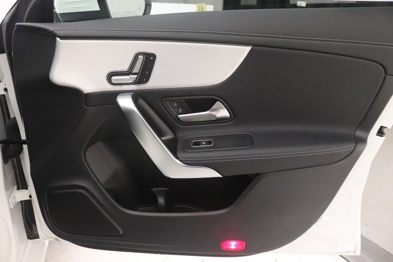 Certified 2023 Mercedes-Benz CLA 250 image 24