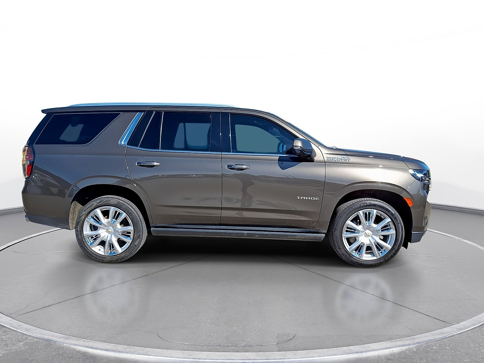 Used 2021 Chevrolet Tahoe High Country w/ Premium Package AWD/4WD image 9