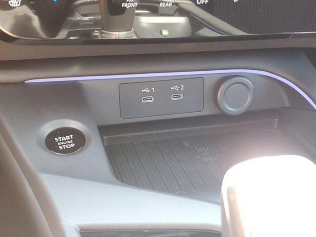 New 2026 Nissan Sentra SR w/ SR All Weather Package FWD image 32