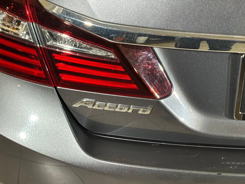 Used 2017 Honda Accord EX-L image 27