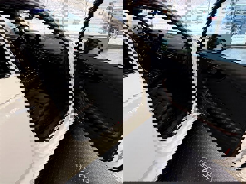 Used 2018 Audi A4 2.0T Premium Plus w/ Premium Plus Package image 29