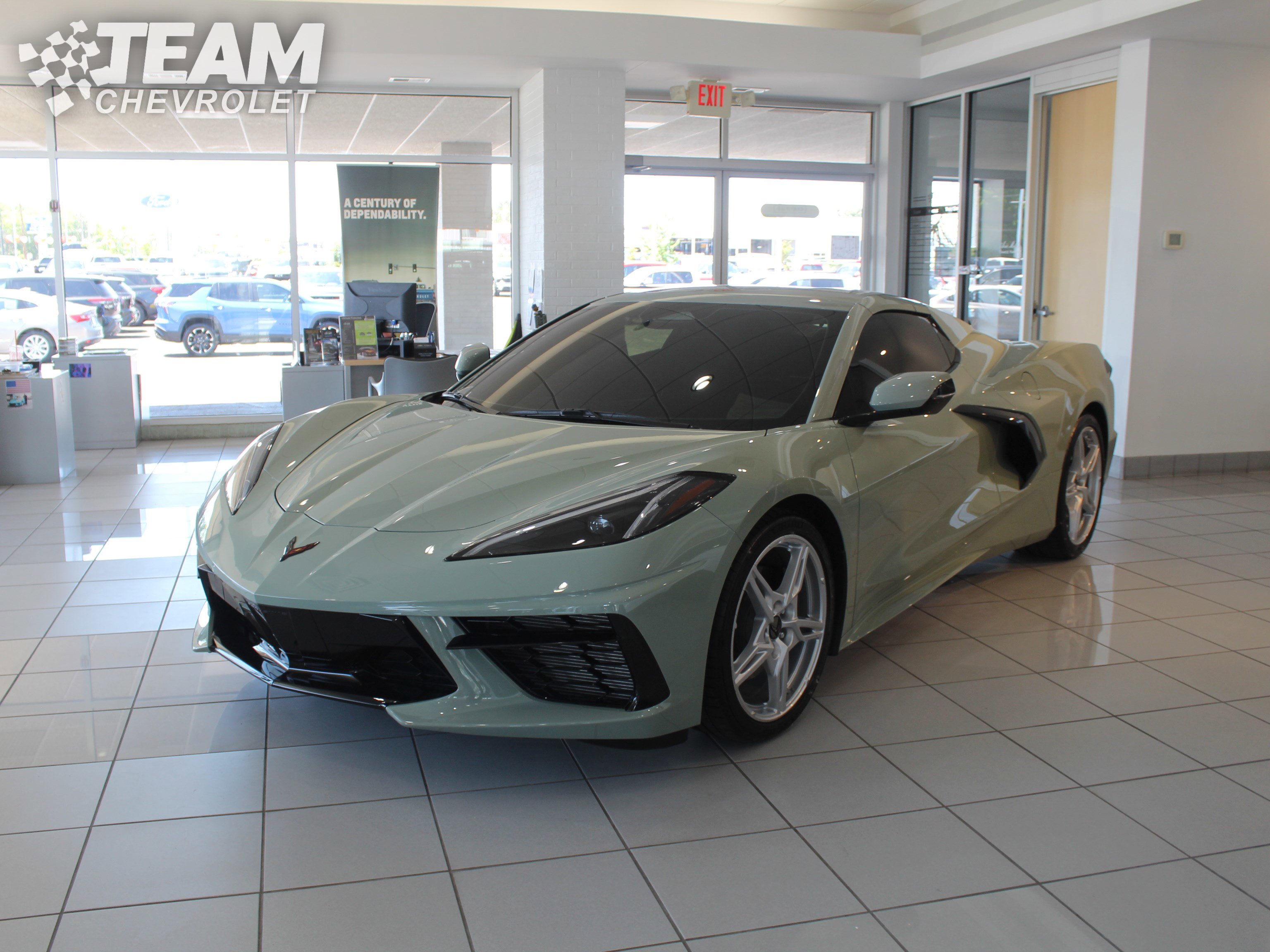 Used 2024 Chevrolet Corvette Stingray Convertible w/ 1LT RWD image 2