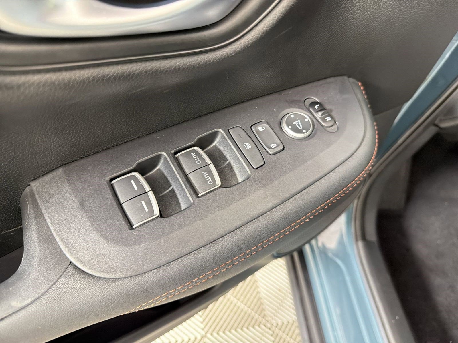 Certified 2025 Honda HR-V Sport image 21