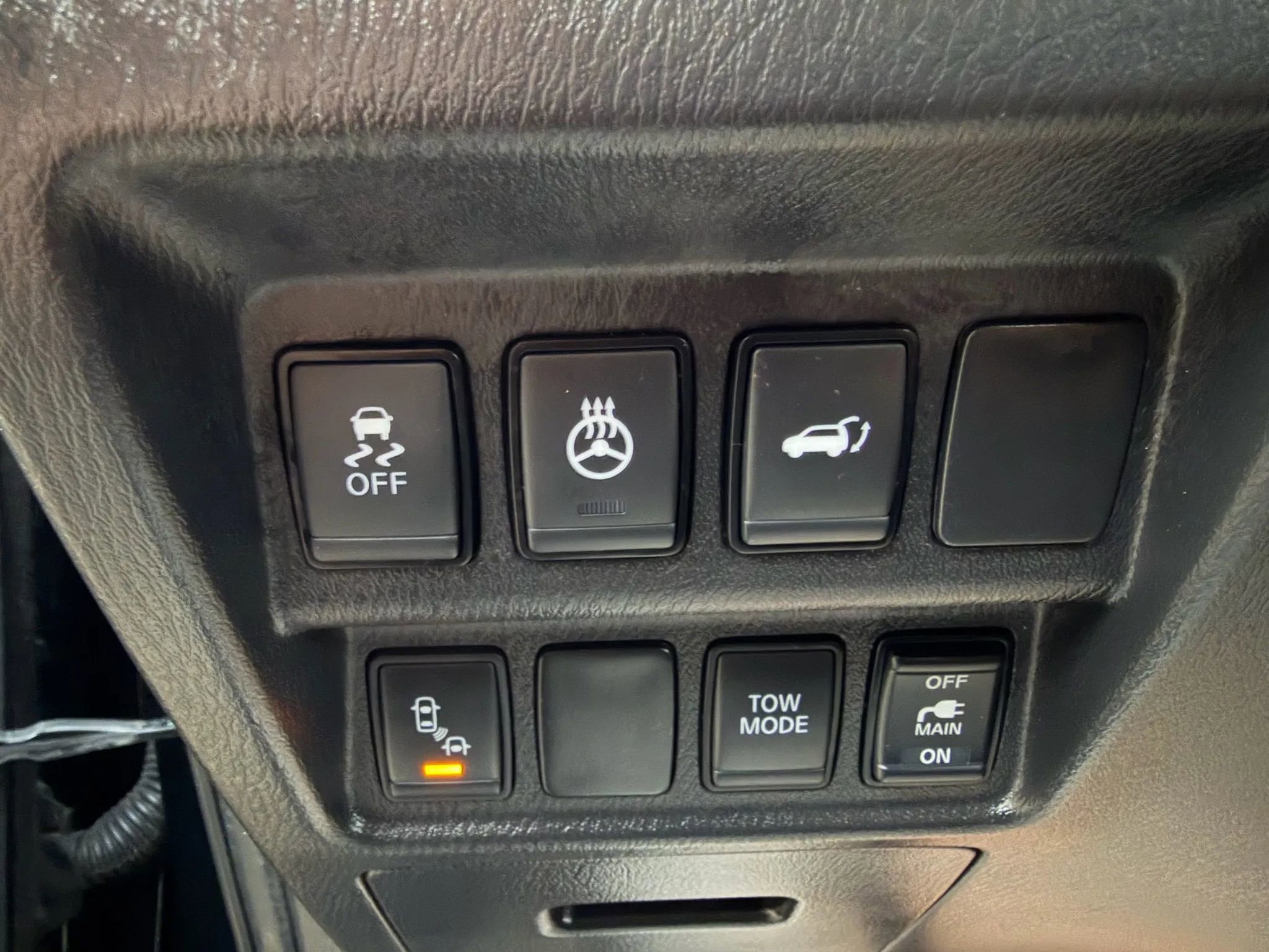 Used 2018 Nissan Pathfinder Platinum w/ Cargo Package image 35