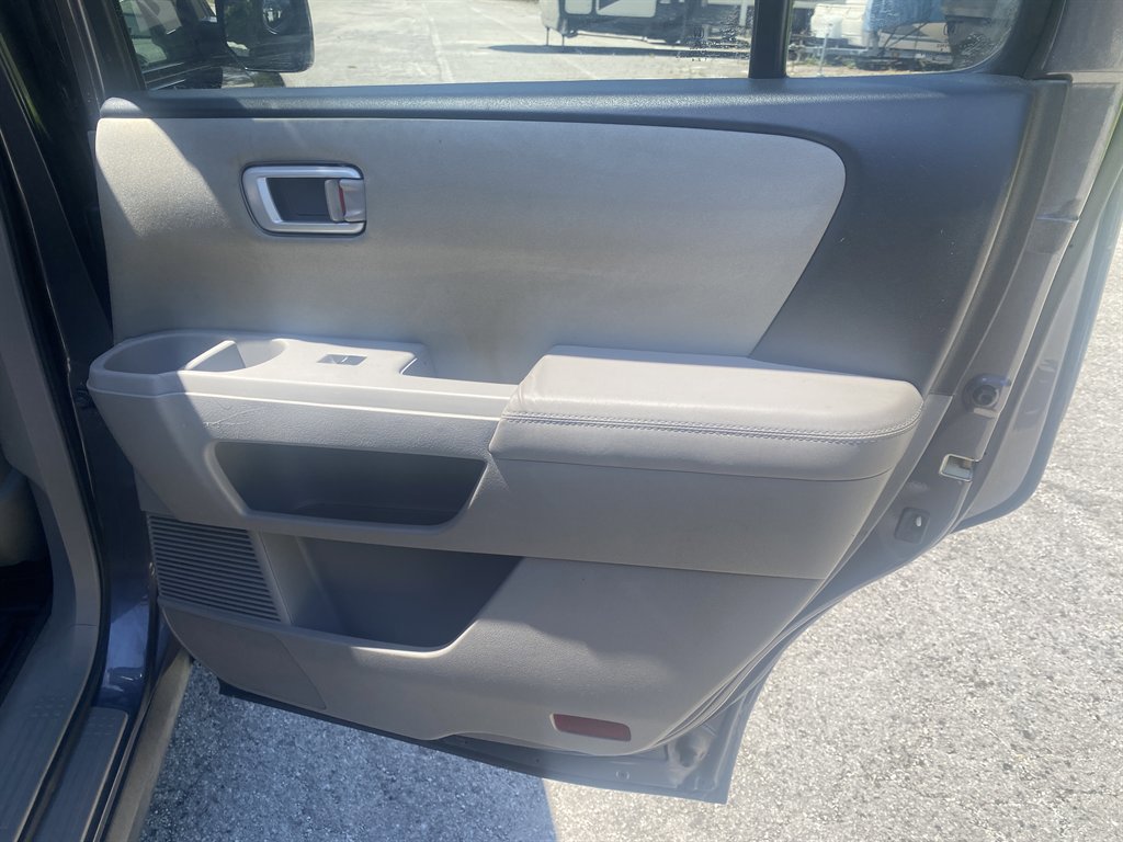 Used 2015 Honda Pilot SE image 11