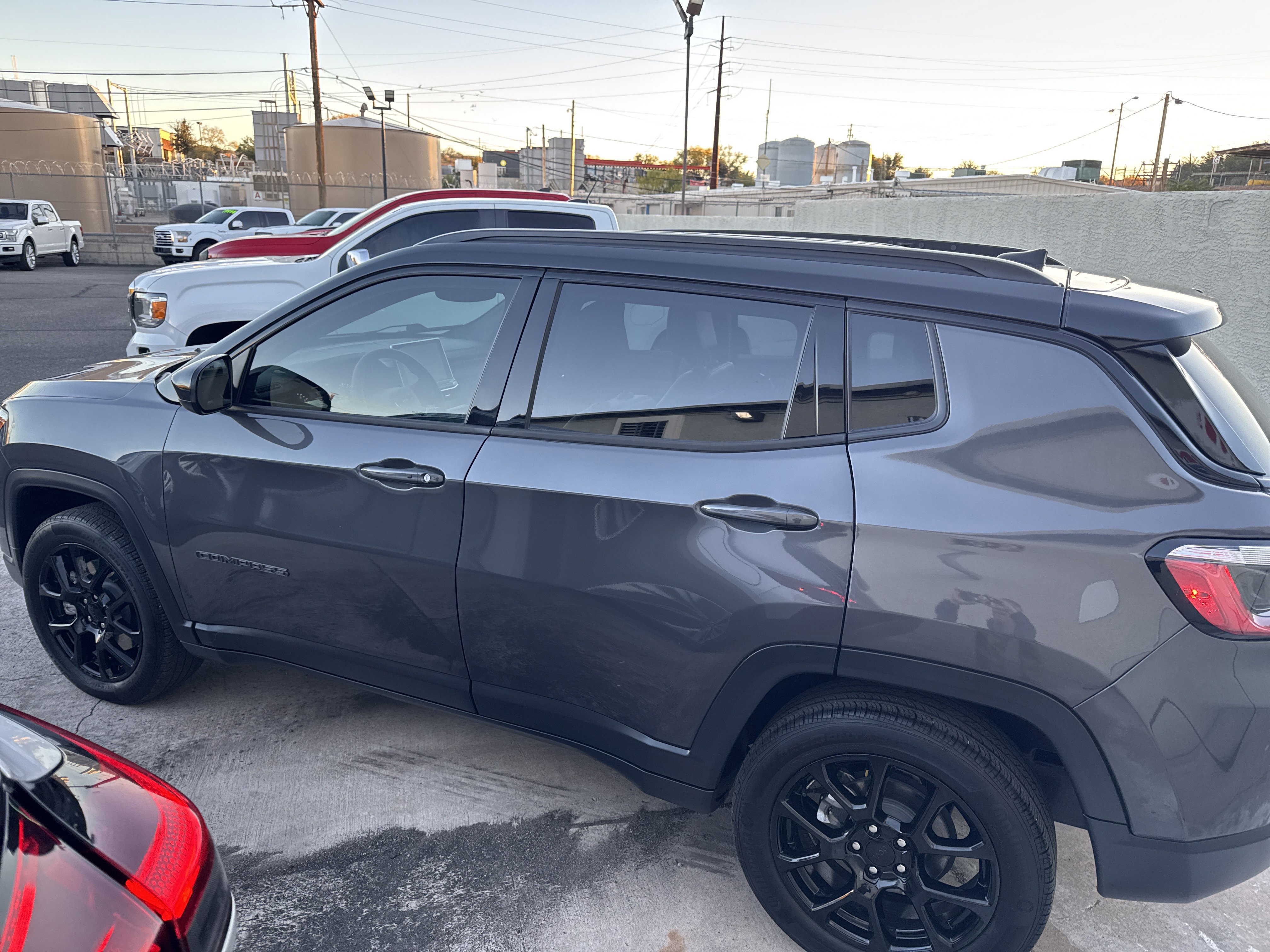 Used 2024 Jeep Compass Latitude w/ Convenience Group image 4