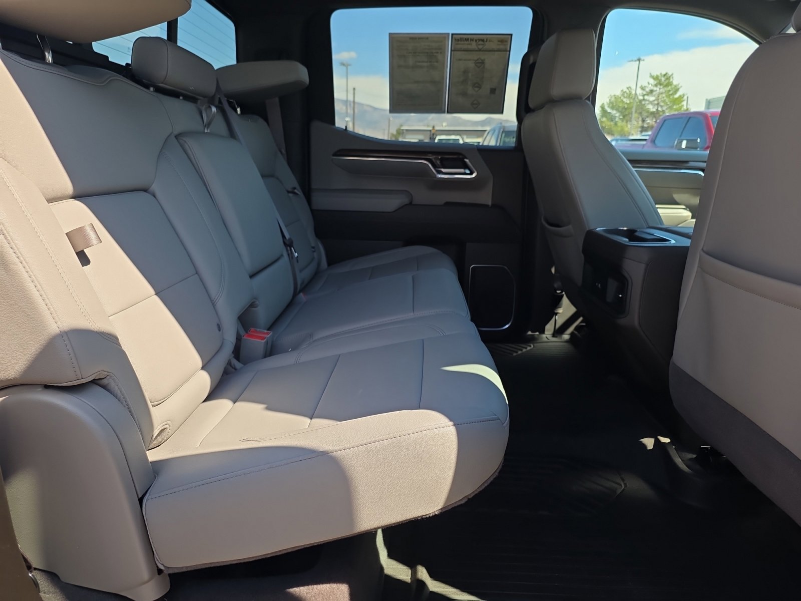 Used 2023 Chevrolet Silverado 1500 LT w/ Z71 Off-Road Package image 28