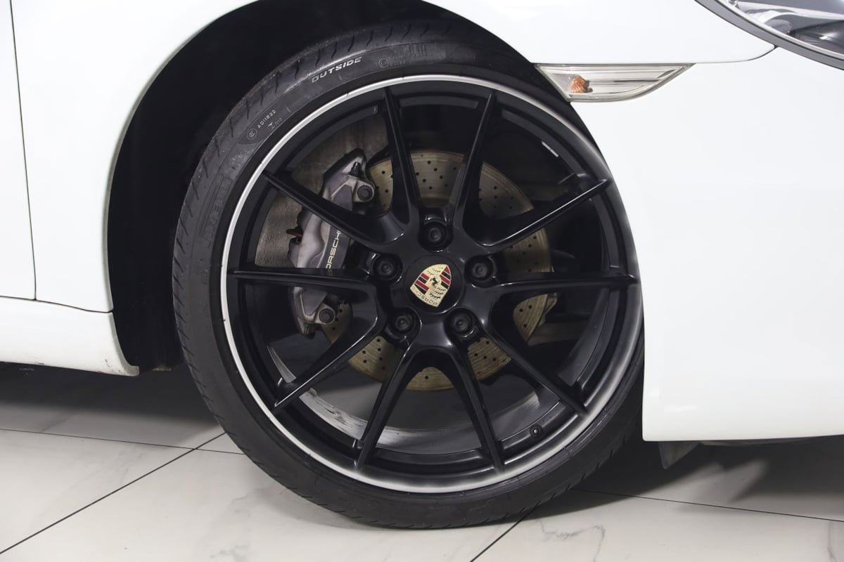 Used 2014 Porsche 911 Carrera image 15
