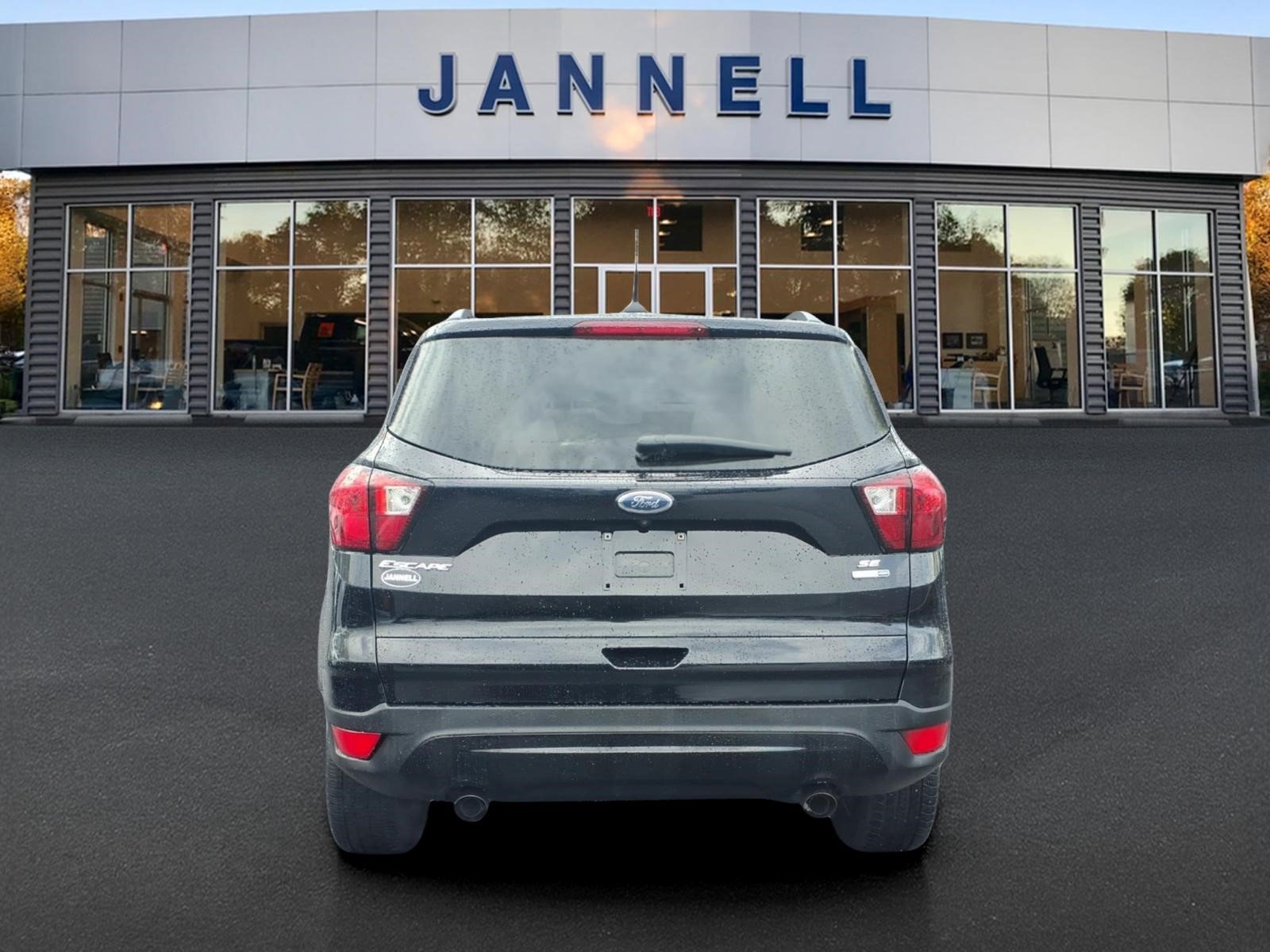 Used 2019 Ford Escape SE image 6