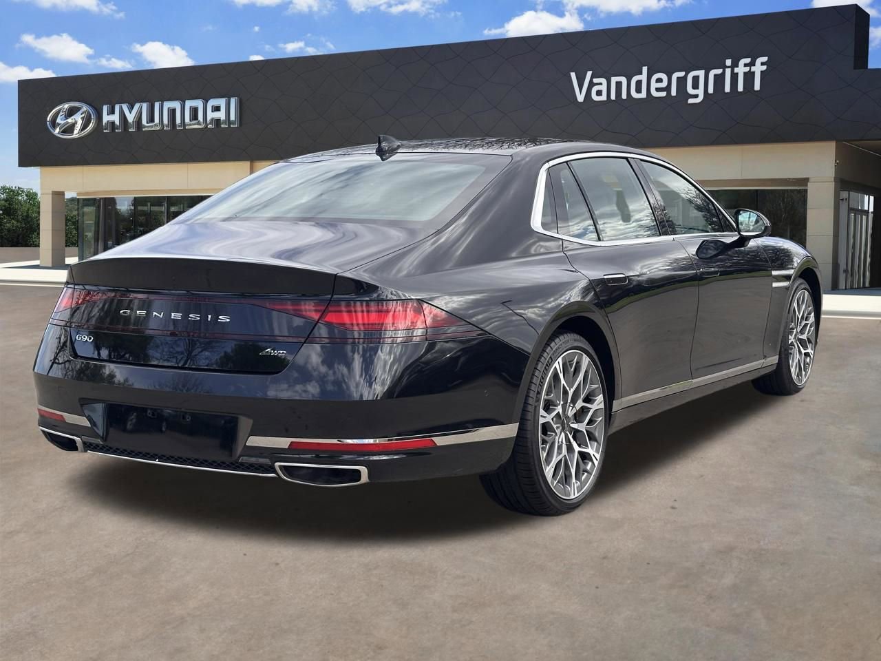 Used 2025 Genesis G90 3.5T image 12