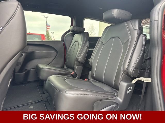 New 2026 Chrysler Pacifica Select image 17