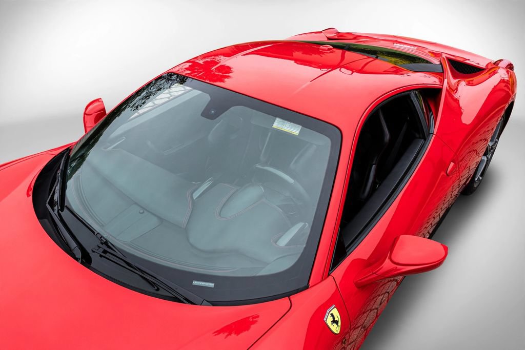 Used 2015 Ferrari 458 Italia Coupe RWD image 31