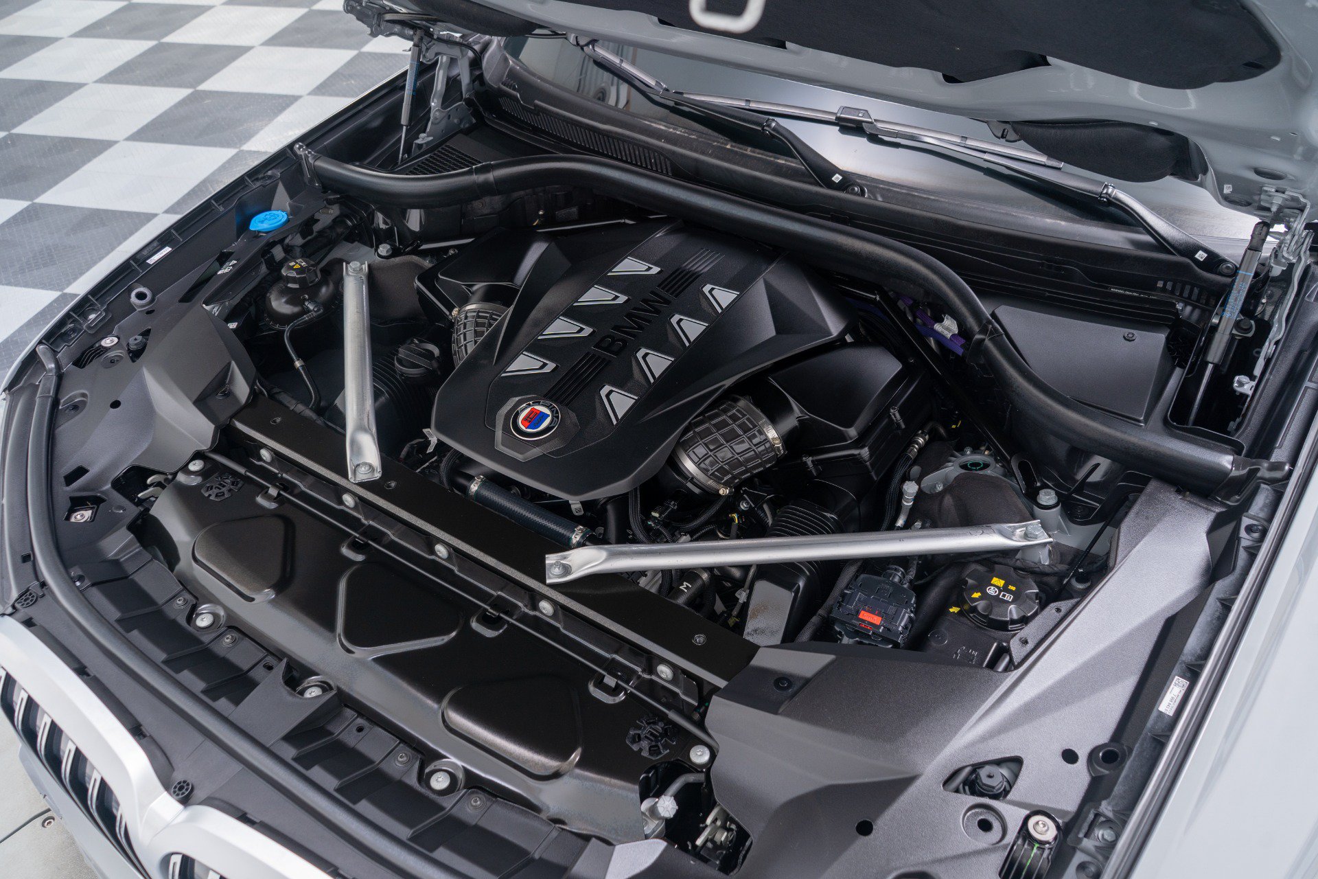Used 2024 BMW ALPINA XB7 AWD/4WD image 51
