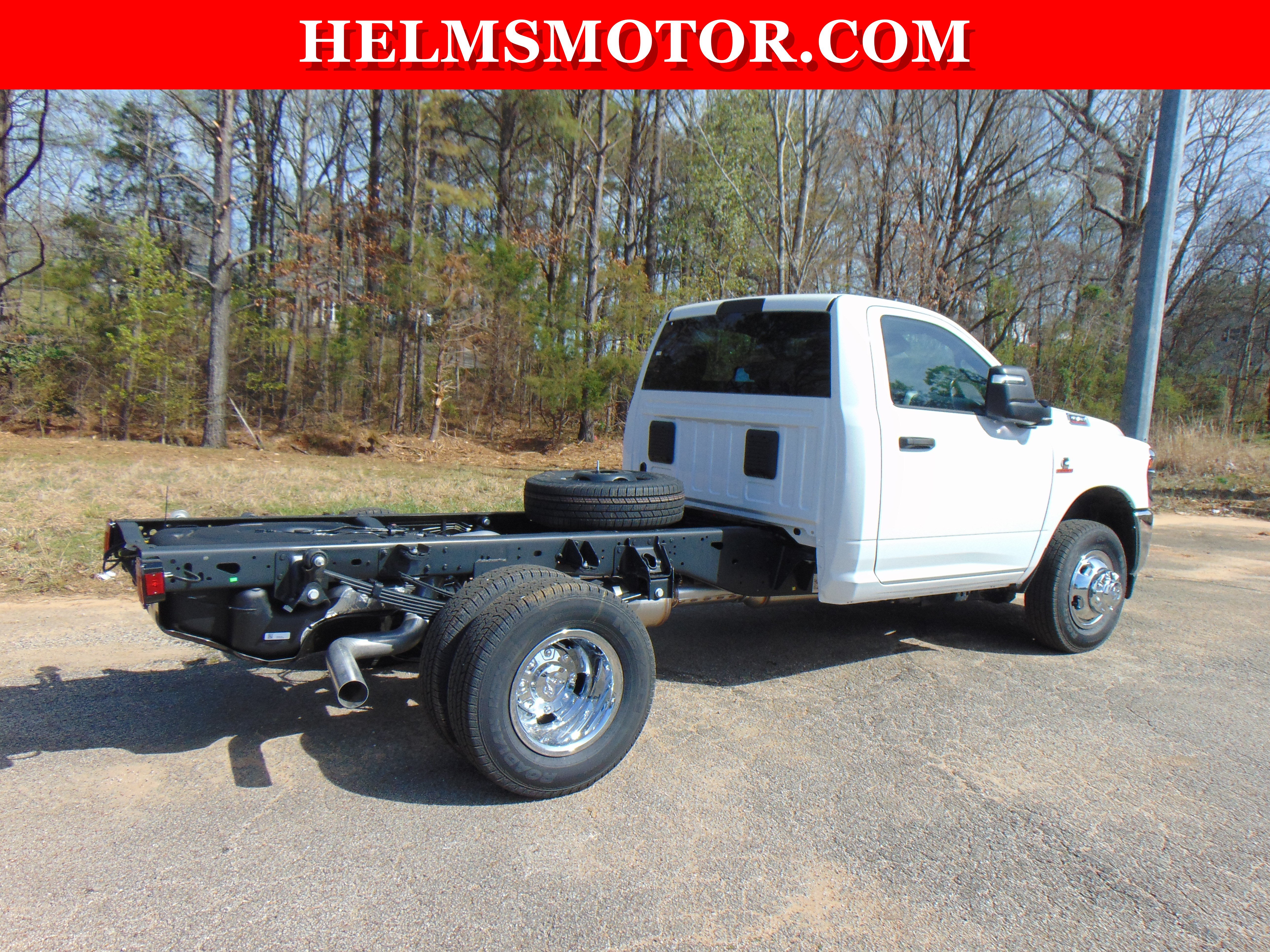 New 2026 RAM 3500 Tradesman AWD/4WD image 12