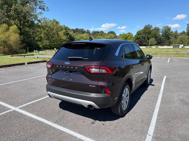 Used 2023 Ford Escape Active w/ Tech Pack #1 AWD/4WD image 6