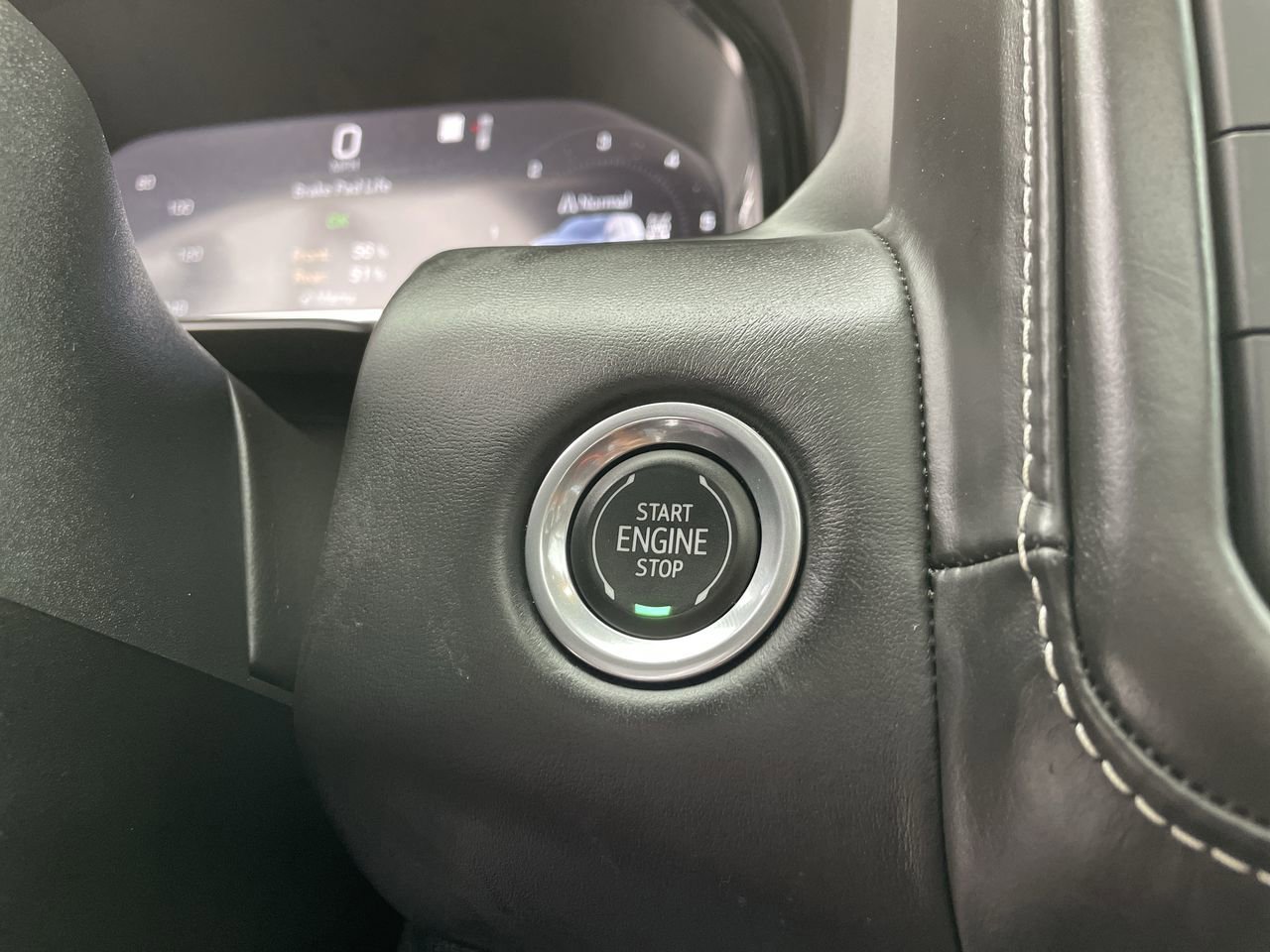 Used 2023 GMC Yukon Denali Ultimate w/ LPO, Floor Liner Package image 34