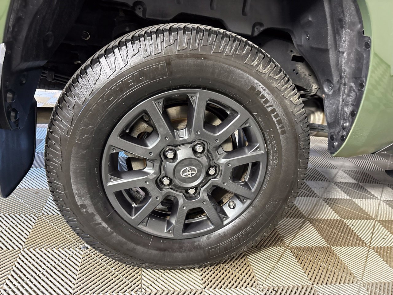 Used 2021 Toyota Tundra SR5 w/ Trail Edition AWD/4WD image 33