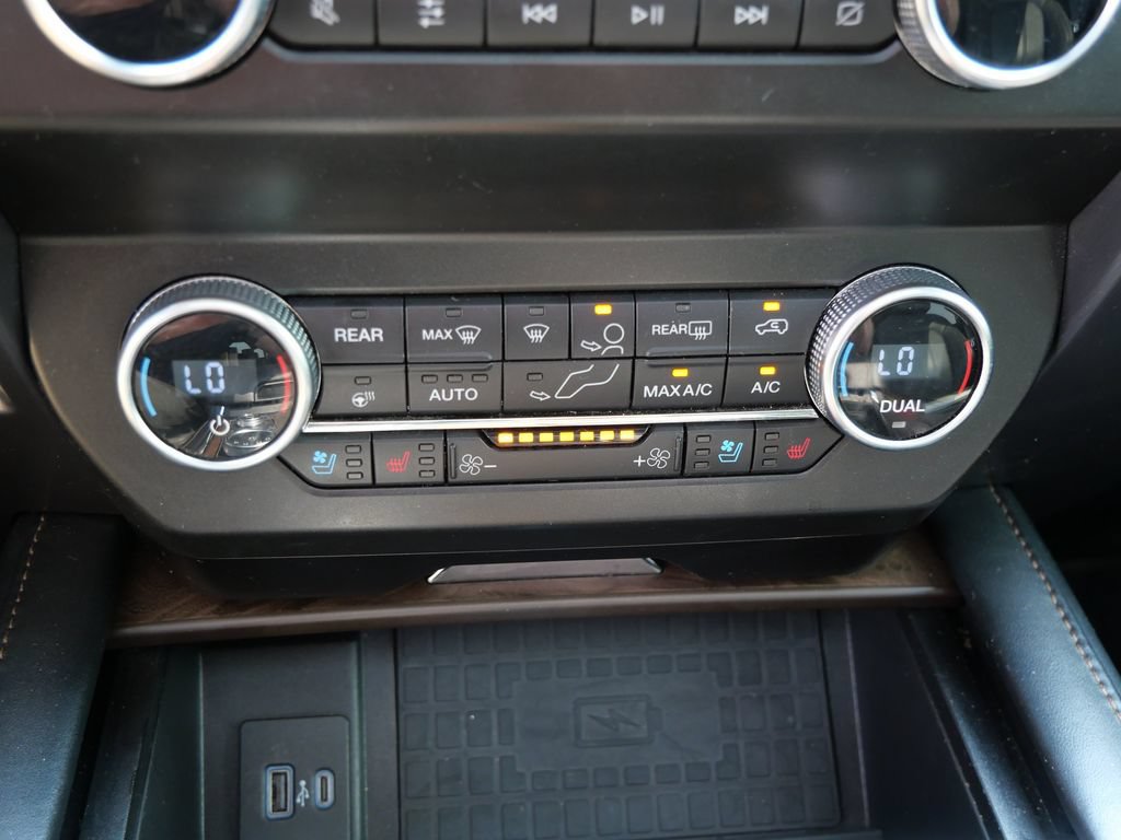 Used 2021 Ford Expedition Max Platinum AWD/4WD image 35