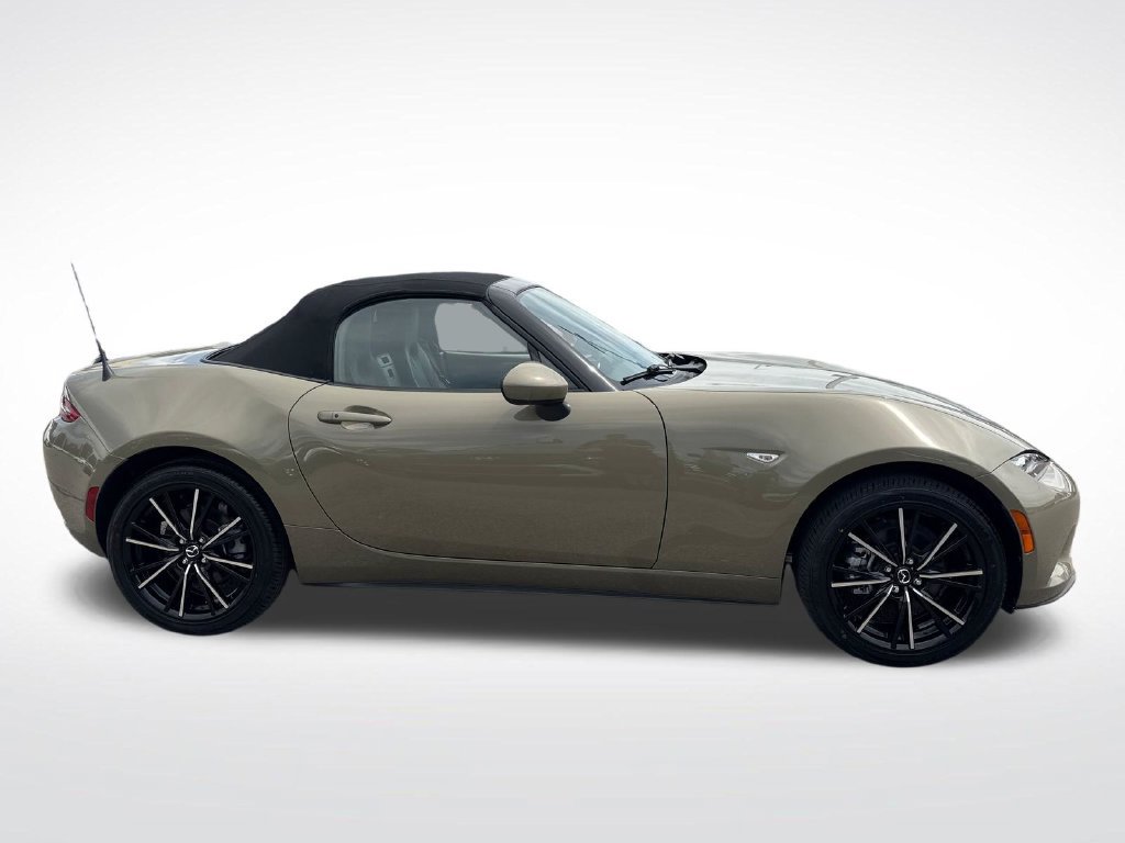 Used 2024 MAZDA MX-5 Miata Grand Touring w/ Weather Package RWD image 7