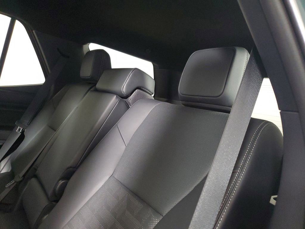 Used 2025 Toyota 4Runner TRD Off-Road Premium image 13