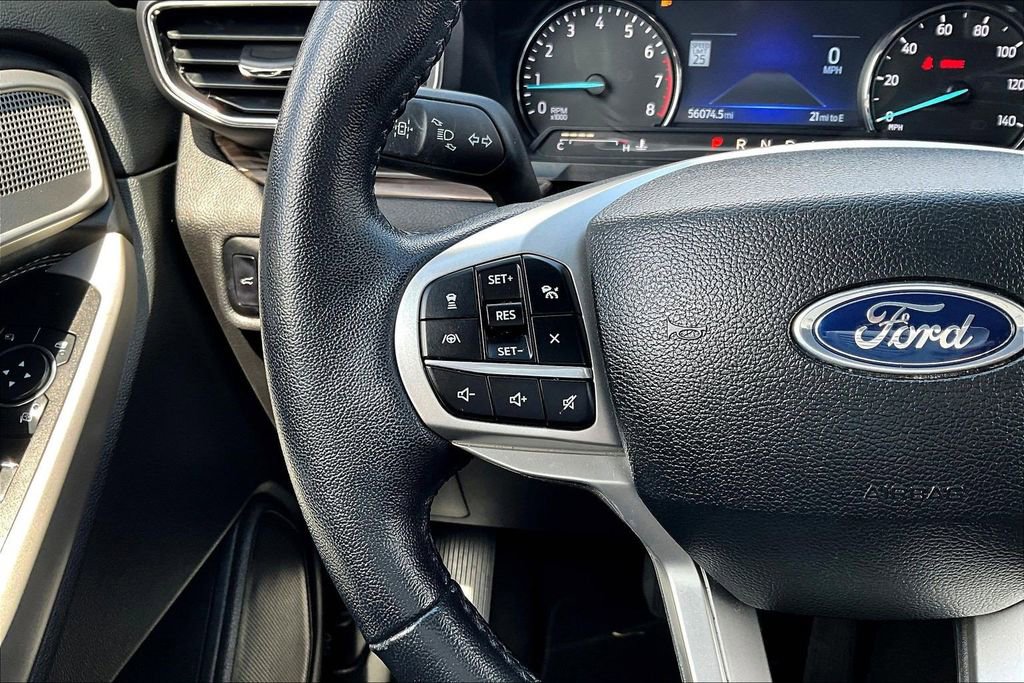 Used 2023 Ford Explorer Limited image 12