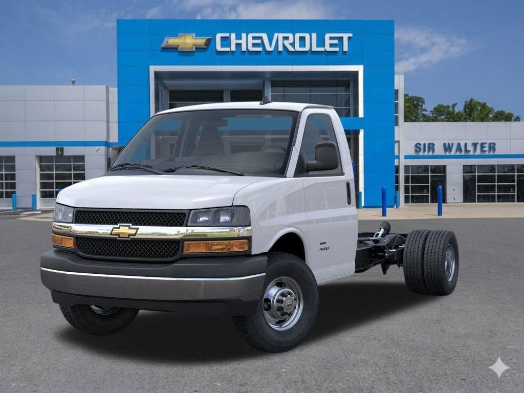 New 2025 Chevrolet Express 3500 w/ Power Convenience Package RWD image 7