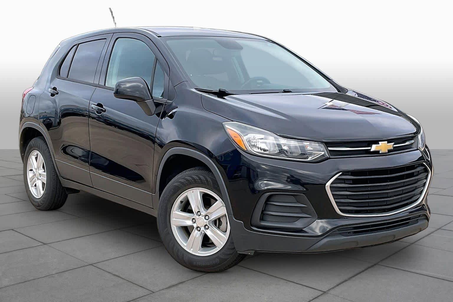 Used 2019 Chevrolet Trax LS w/ Tint and Cruise Package FWD image 4