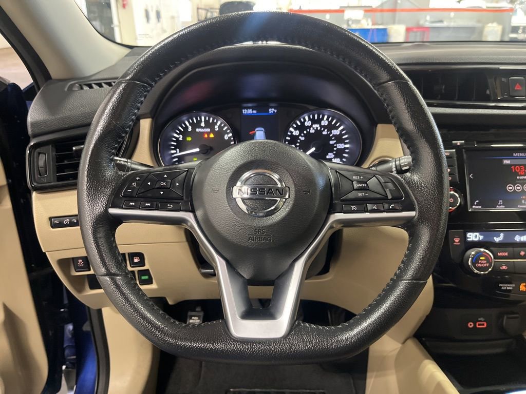 Used 2020 Nissan Rogue SV AWD/4WD image 26