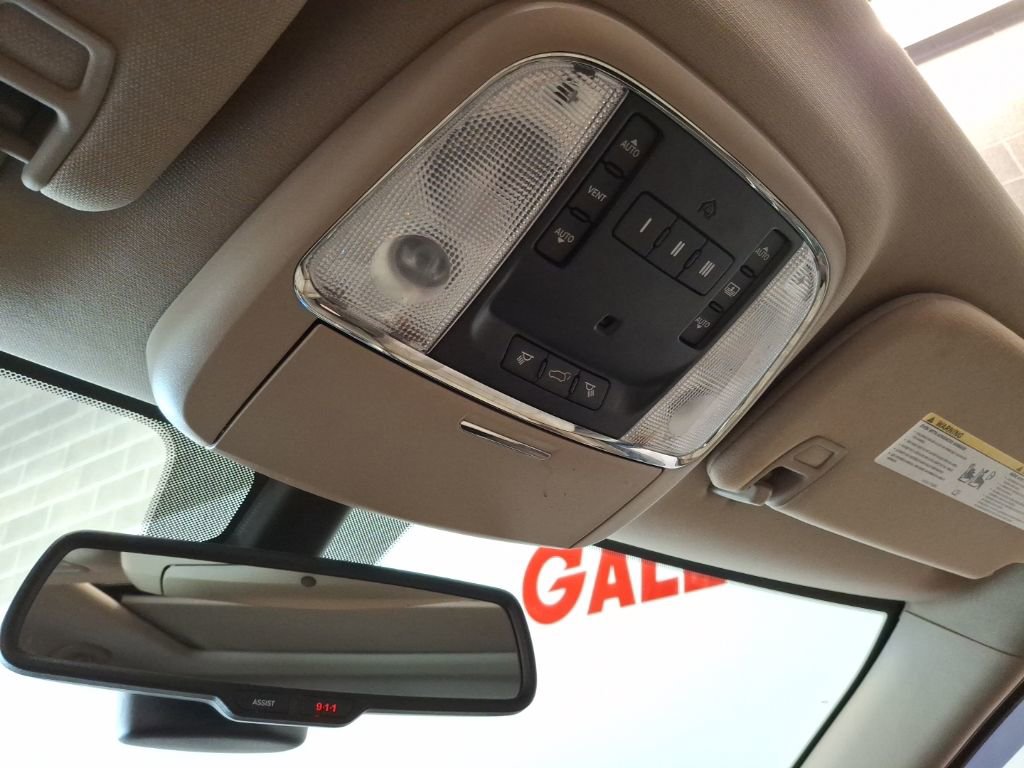 Used 2015 Jeep Grand Cherokee Limited w/ Luxury Group II image 31