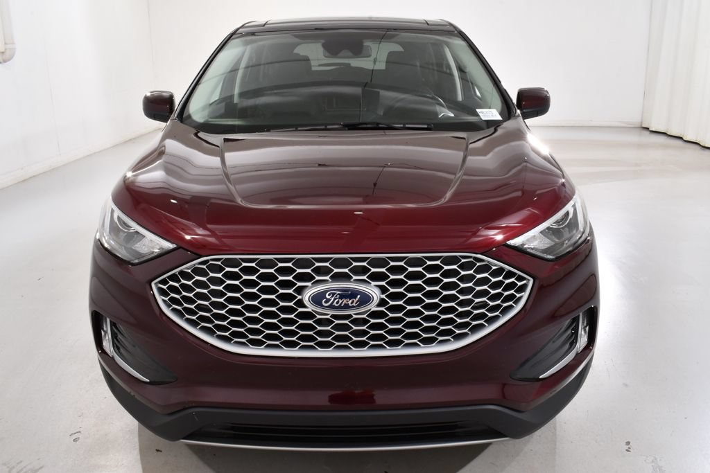 Used 2024 Ford Edge SEL w/ Convenience Package AWD/4WD image 3