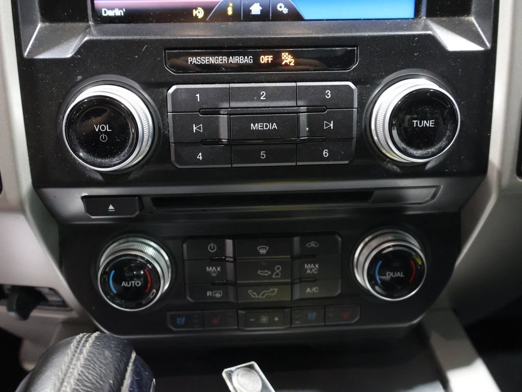 Used 2015 Ford F150 Lariat w/ Equipment Group 502A Luxury AWD/4WD image 34