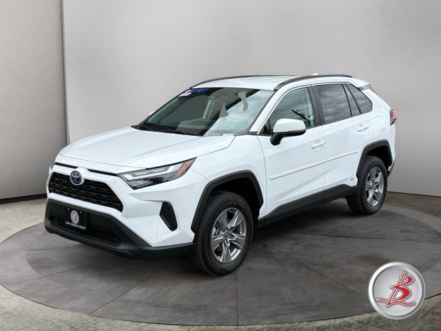 Used 2024 Toyota RAV4 LE AWD/4WD image 2