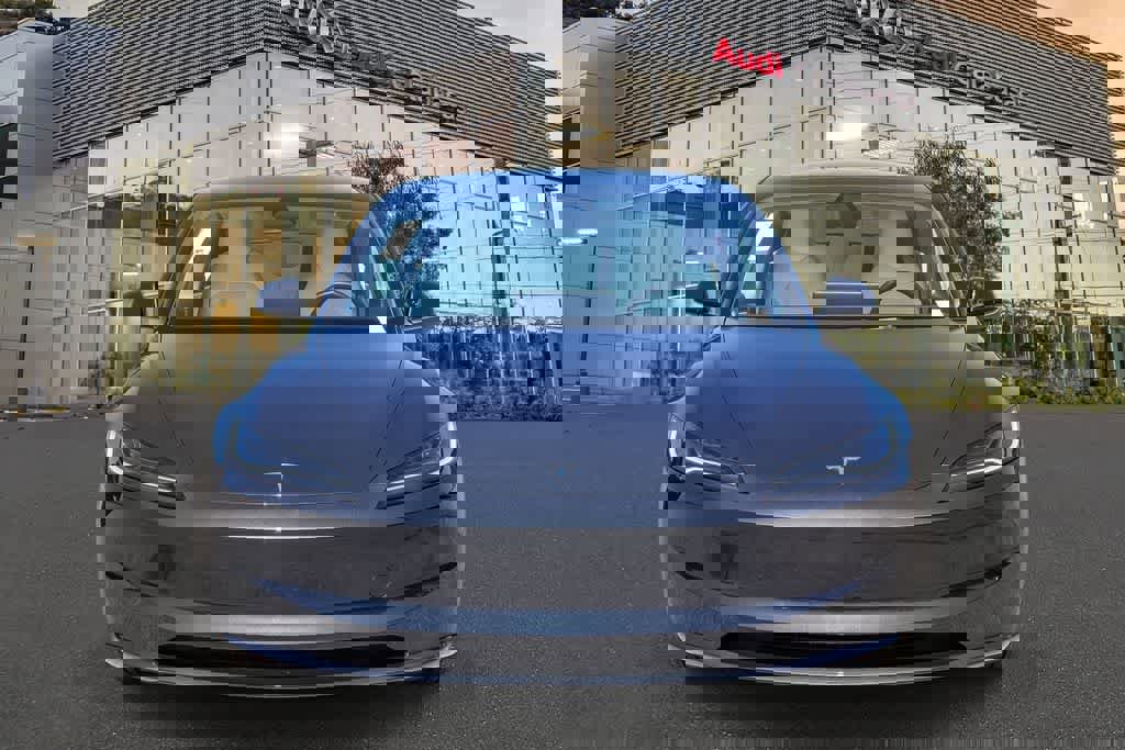 Used 2025 Tesla Model 3 Long Range RWD image 6