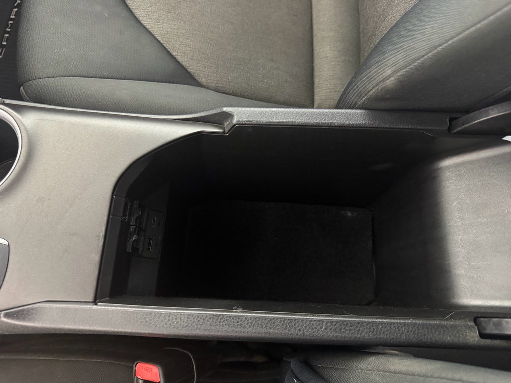 Used 2021 Toyota Camry LE image 30