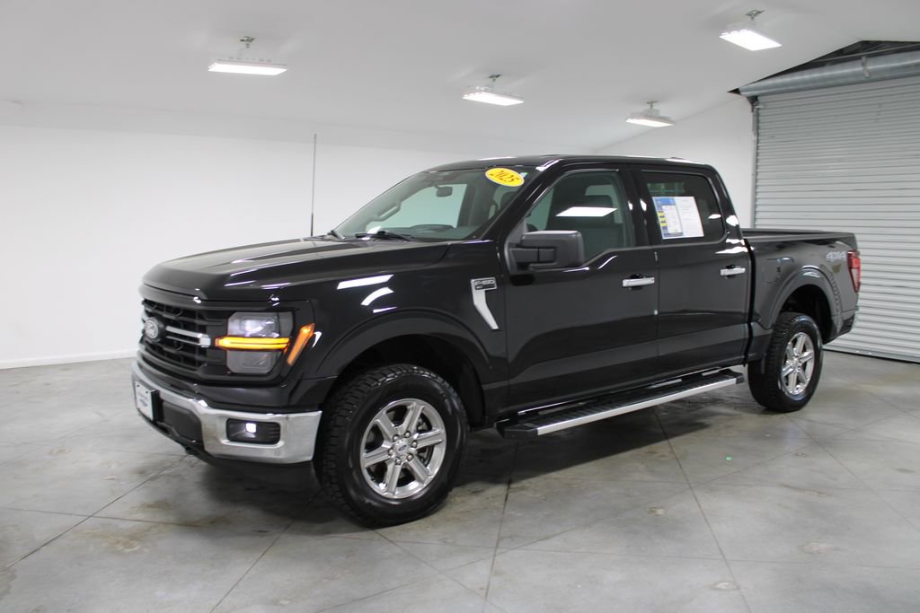 Used 2025 Ford F150 XLT w/ Equipment Group 301A Standard AWD/4WD image 4