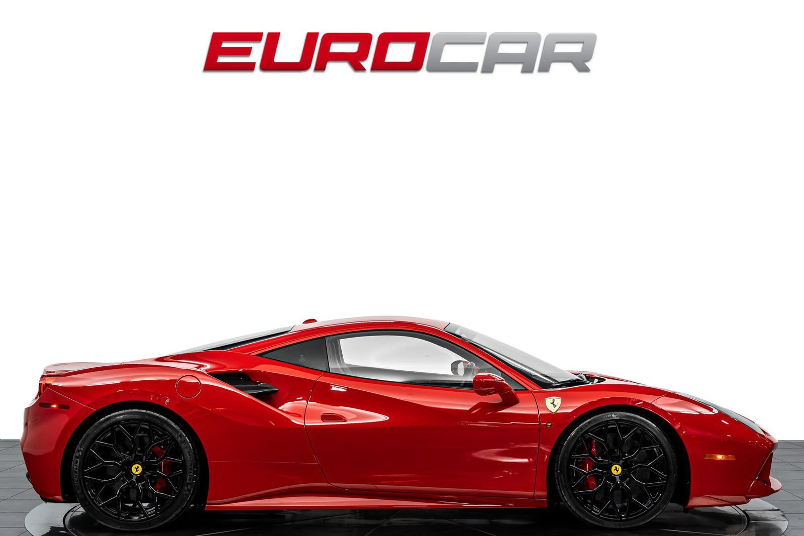 Used 2017 Ferrari 488 GTB RWD image 6