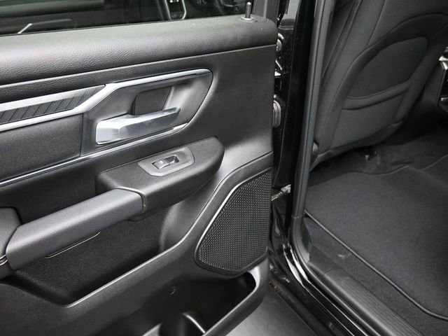 New 2026 RAM 1500 4x4 Crew Cab image 18