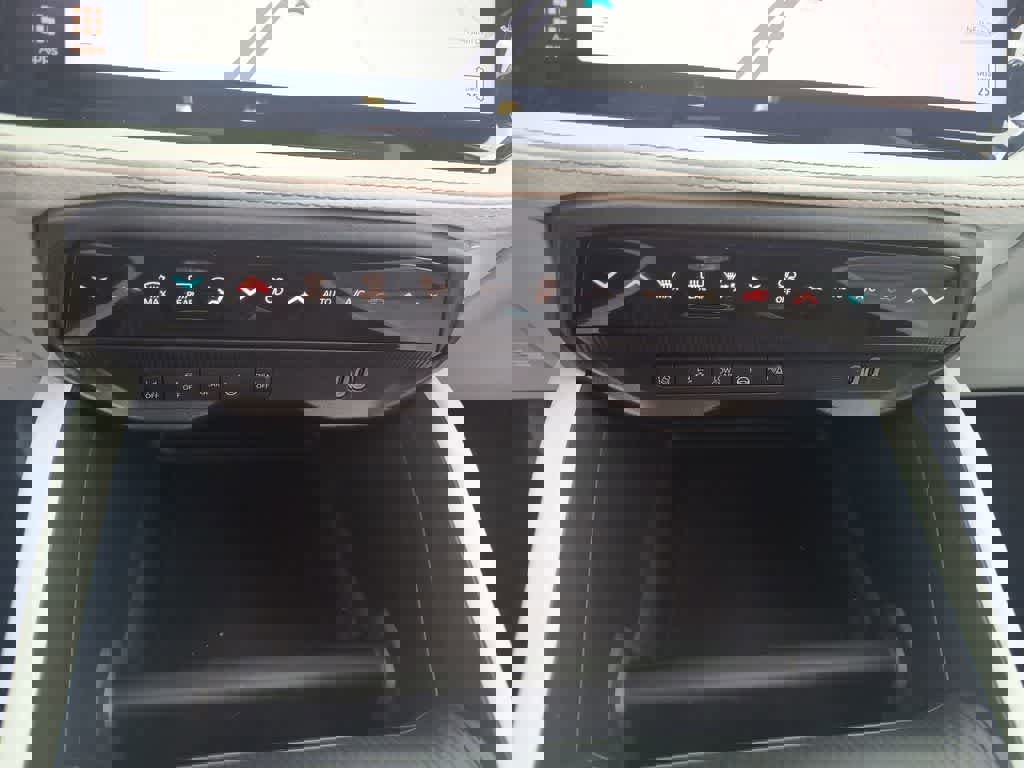 New 2026 Jeep Cherokee Overland w/ Trailer Tow Group image 19