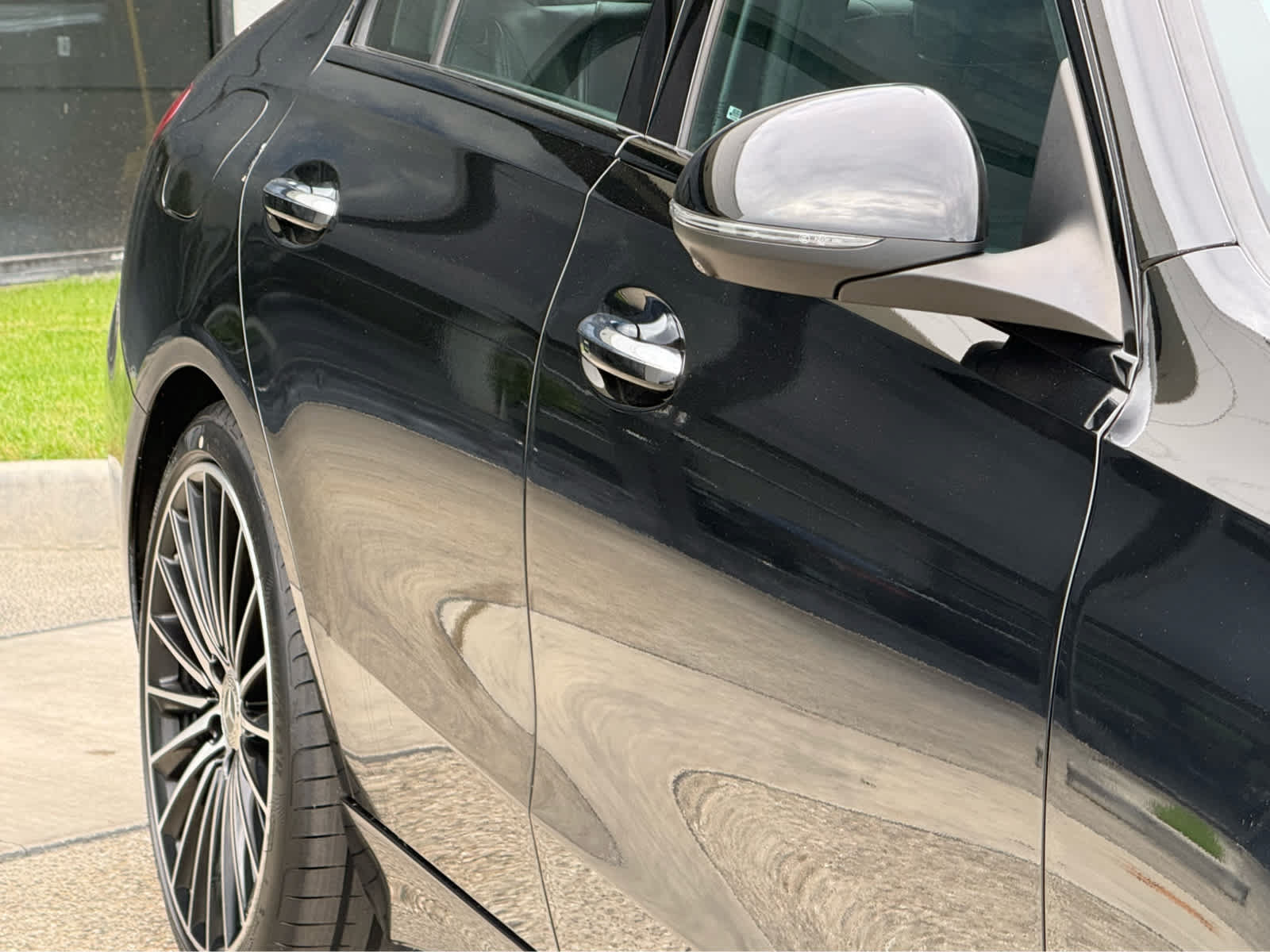 Used 2024 Mercedes-Benz C 300 Sedan image 8