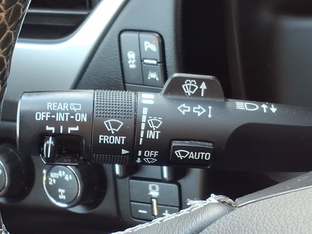 Used 2018 Chevrolet Tahoe LT AWD/4WD image 25