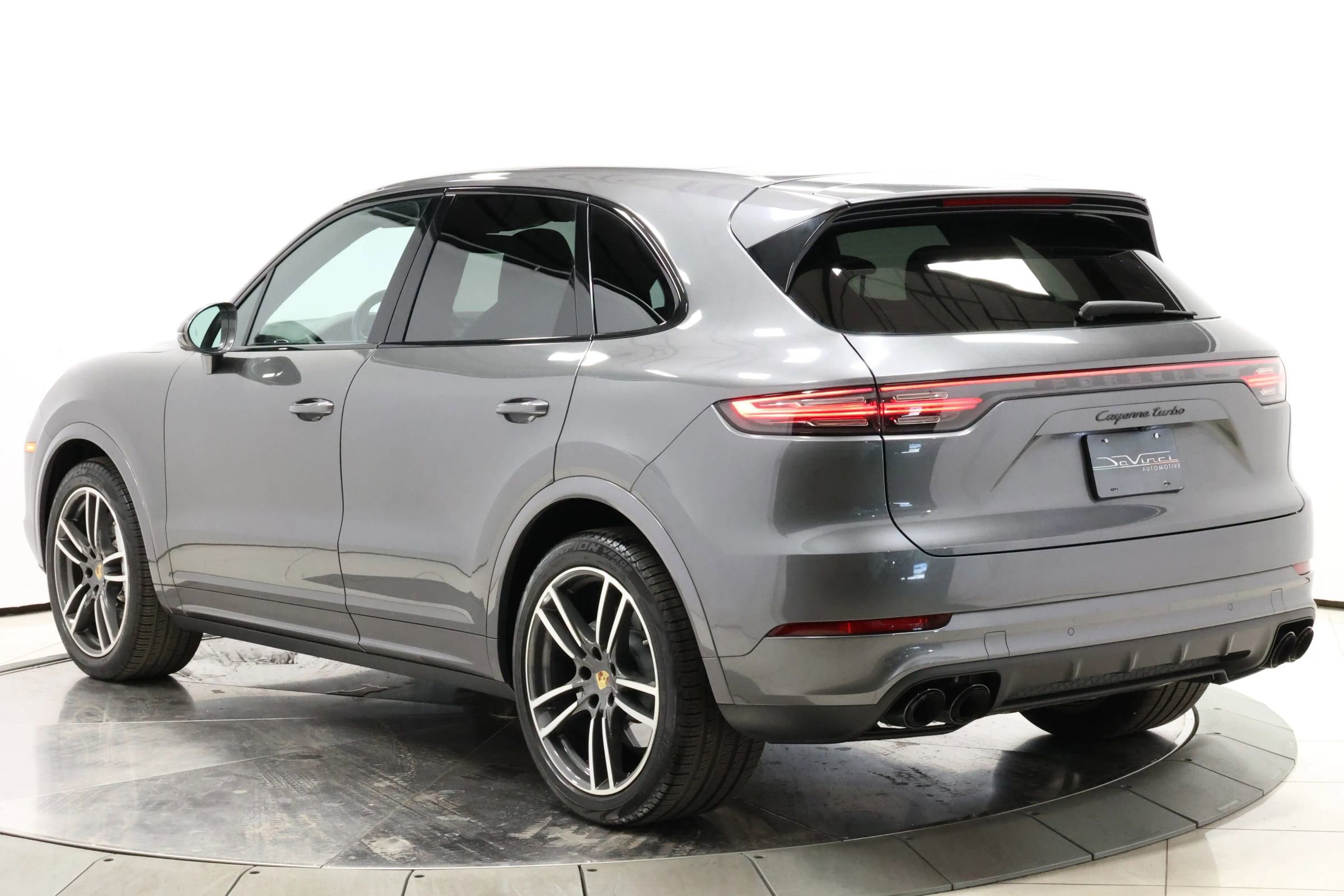 Used 2020 Porsche Cayenne Turbo image 49